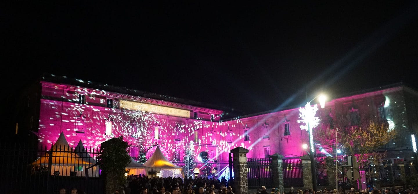 Pendant les Habits de lumière à Epernay, les maisons de Champagne ouvrent leur terrasse pour des dégustations en musique