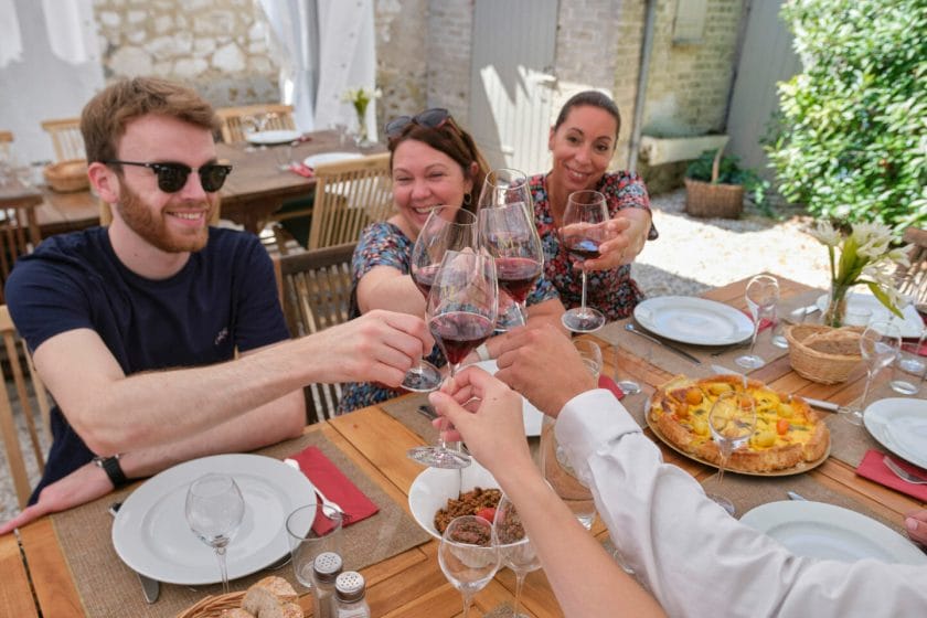 Lunch Weekend en Champagne - cellar visit - great experience in vineyard - LeClos Corbier - best restaurant around Epernay