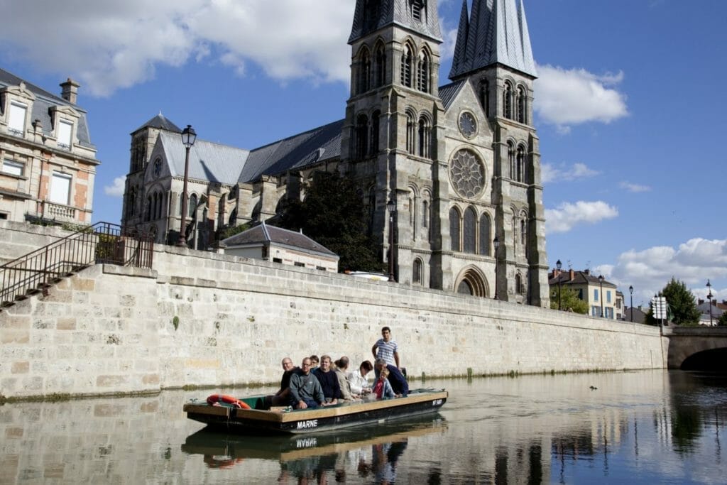 Notre dame en vaux avec eau'dysée
Découvrir la Champagne