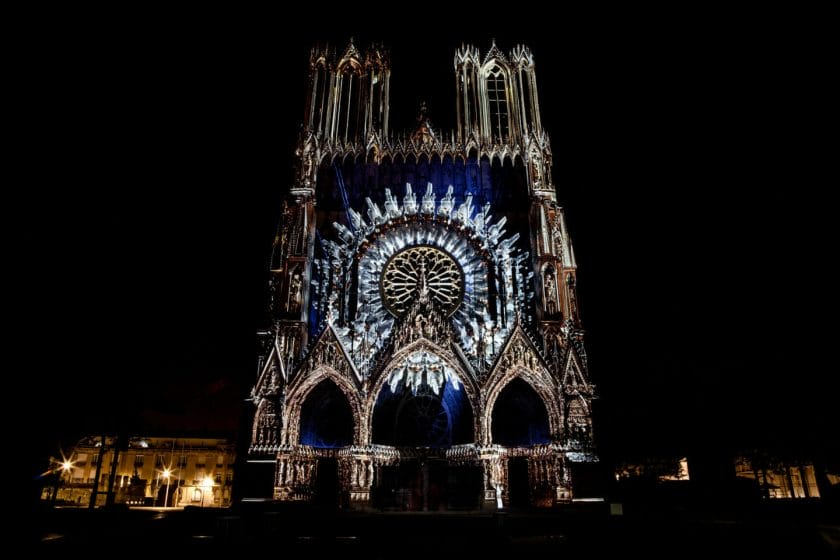 Visit Reims by night
Régalia in Reims Cathedral