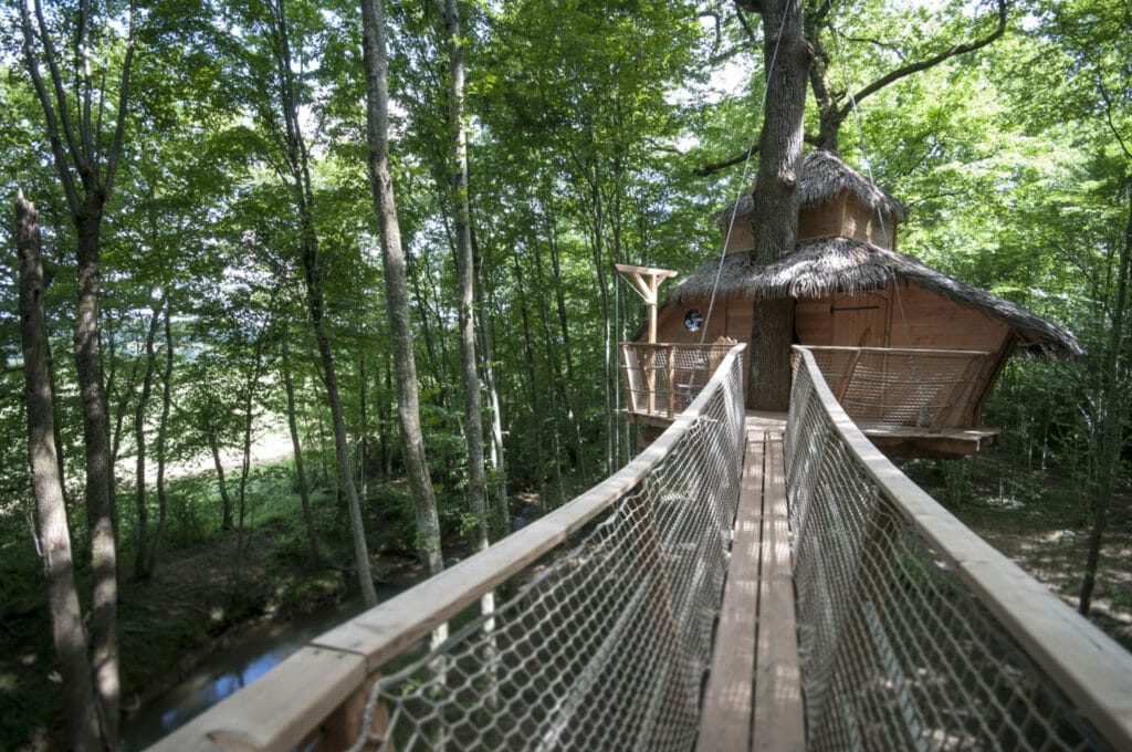 Cabane du bois d'orient - hébergement incroyable dans les arbres en champagne